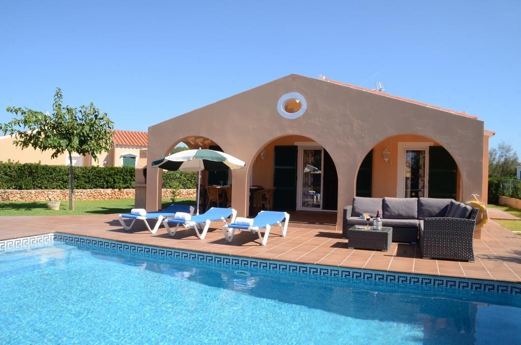 Villas Las Golondrinas Cala'N Bosch  Exterior foto
